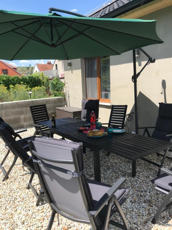 Prazdninovy Dum Na Palave S Vinnym Sklepem Milovice  Eksteriør bilde
